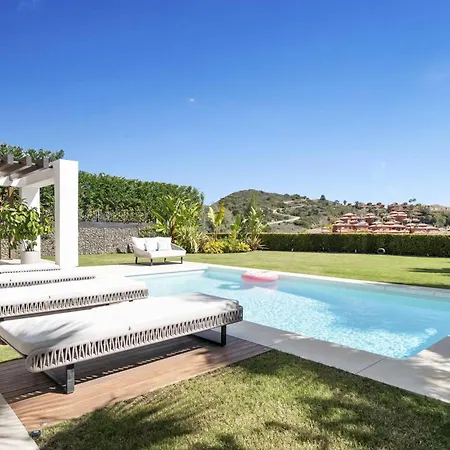 3300 Casa Senses