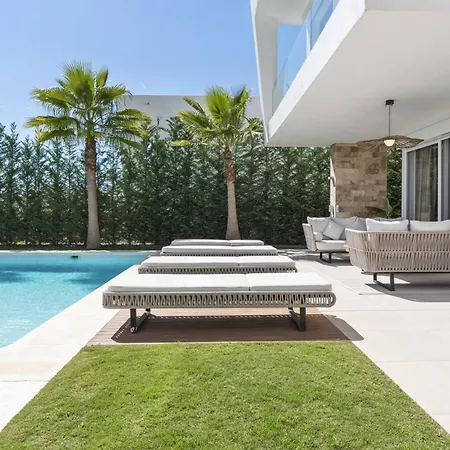 3300 Casa Senses *